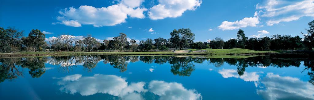 Thurgoona Country Club Resort Экстерьер фото